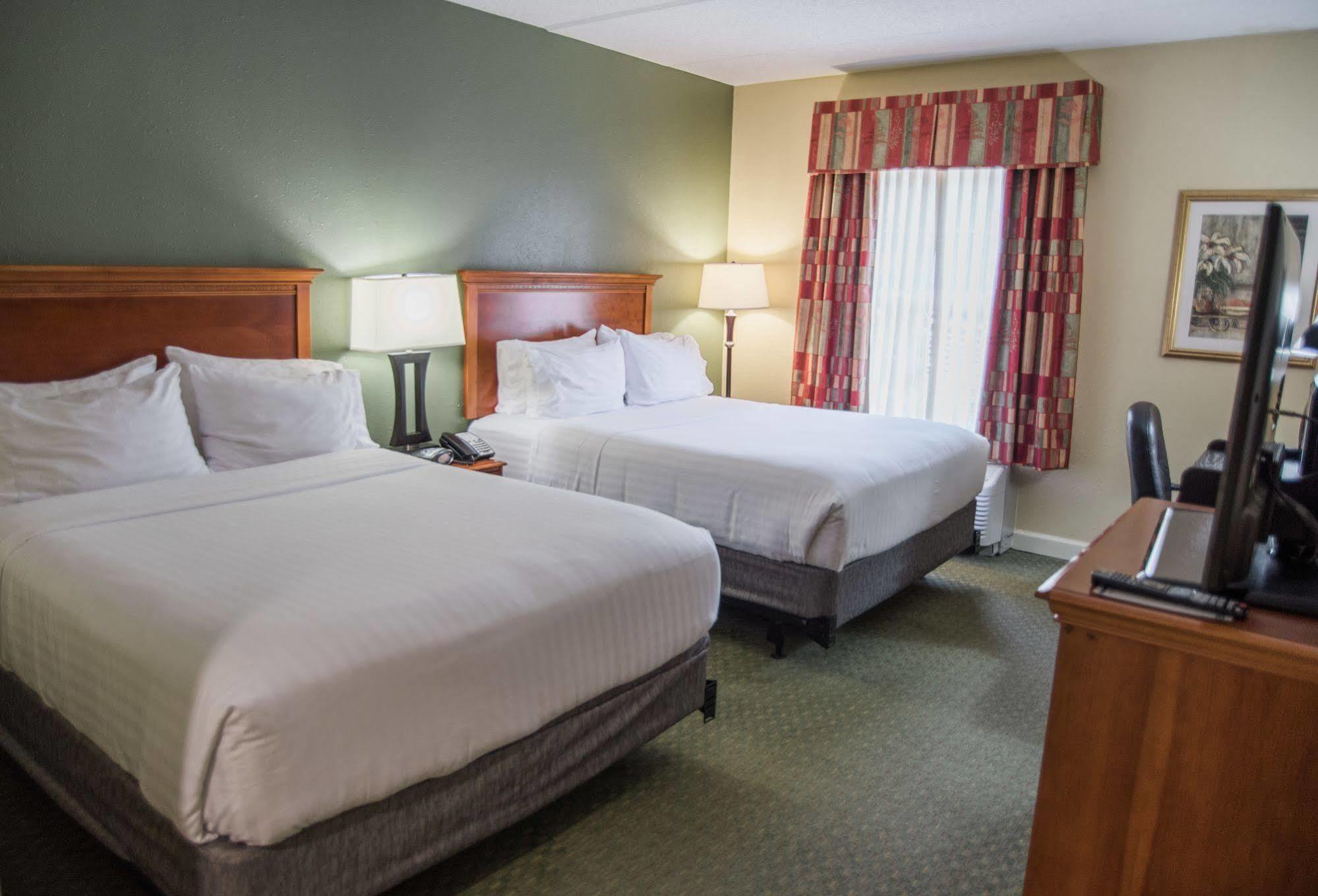 Holiday Inn Express Hotel & Suites Conover - Hickory Area By Ihg Exterior photo
